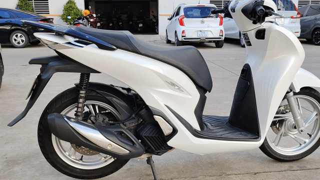 Honda SH 2022 Trắng 125i CBS. Mua bán Xe máy tại Thành phố Nha Trang Khánh Hòa được đăng bởi Nam hình 1