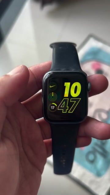 Apple Watch Series 4 40mm Đen. Mua bán Thiết bị đeo thông minh tại Quận 7 Tp Hồ Chí Minh được đăng bởi Nguyễn Nhựt Nam hình 1