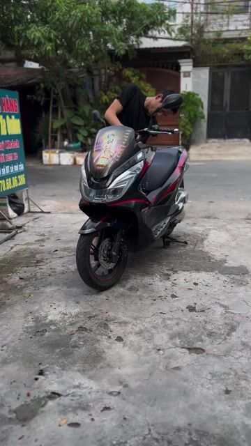 Honda PCX 2016 Đen. Mua bán Xe máy tại Quận 7 Tp Hồ Chí Minh được đăng bởi Cửa hàng xe máy trả góp Q7 hình 1