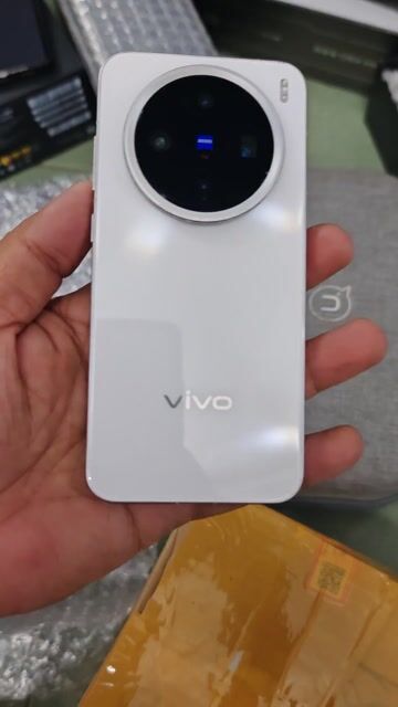 Vivo X200 Pro mini 16/512 máy zin, pin thực 100. Mua bán Điện thoại tại Quận 10 Tp Hồ Chí Minh được đăng bởi Sky Nguyen hình 1