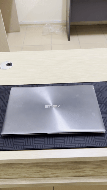 ASUS Zenbook UX32A i5-3317U 13.3 inch 4GB/256GB. Mua bán Laptop tại Quận Thanh Xuân Hà Nội được đăng bởi Khánh Phạm hình 1