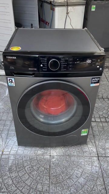 Máy giặt Toshiba Inverter 9.5kg Xám. Mua bán Máy giặt tại Quận Cẩm Lệ Đà Nẵng được đăng bởi Nguyễn Tấn khang hình 1