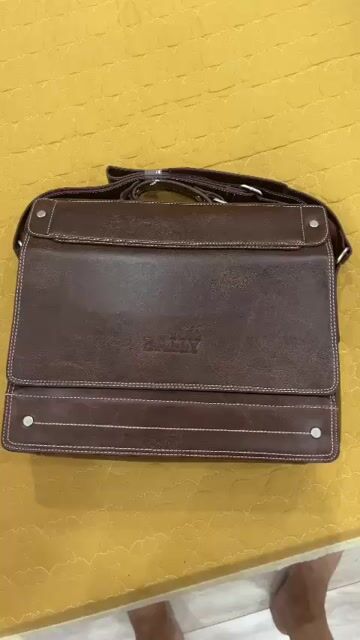 Cặp xách Bally nam da bò 30x37 mới 100%. Mua bán Túi xách tại Quận Gò Vấp Tp Hồ Chí Minh được đăng bởi Lê Đình Nhật hình 1