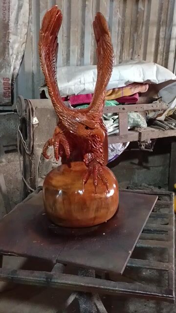 tượng gỗ chim đại bàng. Mua bán Đồ sưu tầm, đồ cổ tại Huyện Đông Hưng Thái Bình được đăng bởi vương hình 1