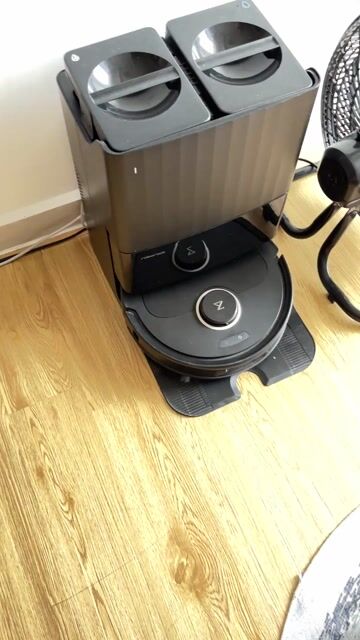 Robot hút bụi Roborock QRevo Pro Đen. Mua bán Thiết bị vệ sinh, nhà tắm tại Quận Bình Tân Tp Hồ Chí Minh được đăng bởi Tuấn pro hình 1