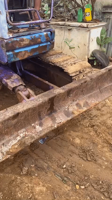 KOMATSU PC50UU-2E QUÁ ÊM, CÒN GIẤY. Mua bán Phương tiện khác tại Huyện Cái Bè Tiền Giang được đăng bởi AN hình 1