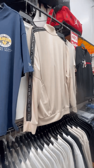 Áo khoác nam Adidas. Mua bán Quần áo tại Thành phố Thủ Đức Tp Hồ Chí Minh được đăng bởi HanghieuOUTLET  hình 1