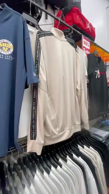 Áo khoác nam Adidas. Mua bán Quần áo tại Thành phố Thủ Đức Tp Hồ Chí Minh được đăng bởi HanghieuOUTLET  hình 1