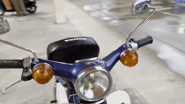 Honda Cánh Én 50cc Xanh Trắng đồ zin 90%. Mua bán Xe máy tại Quận Gò Vấp Tp Hồ Chí Minh được đăng bởi Đức Phong hình 1