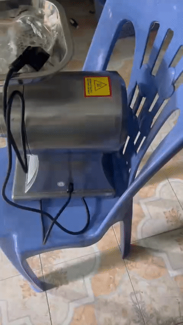 Máy đùn thịt Thép không gỉ Đã sử dụng. Mua bán Đồ chuyên dụng, Giống nuôi trồng tại Quận Bắc Từ Liêm Hà Nội được đăng bởi Thu Loan hình 1