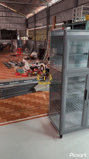 Tủ chén Nhôm Kính Xám Không gỉ sét. Mua bán Nội thất, đồ gia dụng khác tại Huyện Chợ Mới An Giang được đăng bởi Đặng Hiếu Thạnh hình 1
