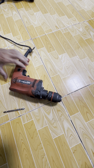 Máy khoan điện Đỏ đã qua sử dụng. Mua bán Nội thất, đồ gia dụng khác tại Huyện Bắc Tân Uyên Bình Dương được đăng bởi thanh nam hình 1