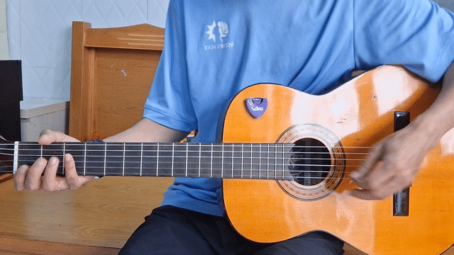 Đàn guitar Nhật màu Nâu. Mua bán Nhạc cụ tại Huyện Nhà Bè Tp Hồ Chí Minh được đăng bởi Khang Minh hình 1