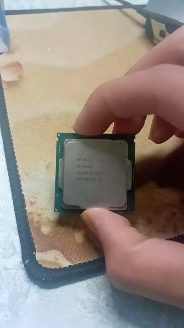 CPU Intel Core i3-8100. Mua bán Linh kiện (RAM, Card...) tại Huyện Châu Thành Tiền Giang được đăng bởi THỊNH NGỌC hình 1