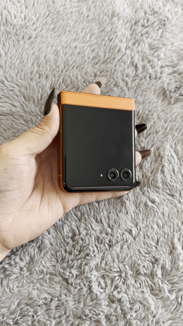 Motorola Razr 50 ram 8/256GB 2Sim. Màu Cam. Mua bán Điện thoại tại Quận Bình Tân Tp Hồ Chí Minh được đăng bởi Hoàng Anh hình 1