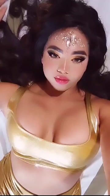 Model - victoria Fox bigass