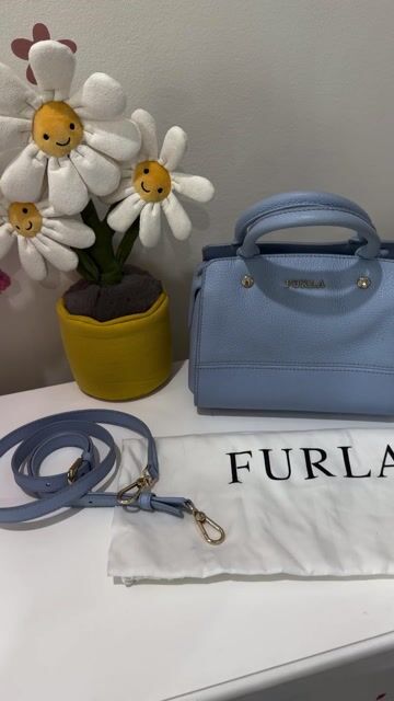 Túi xách Furla Nữ Xanh baby 90%. Mua bán Túi xách tại Thành phố Thủ Đức Tp Hồ Chí Minh được đăng bởi Vũ Khánh Vy hình 1