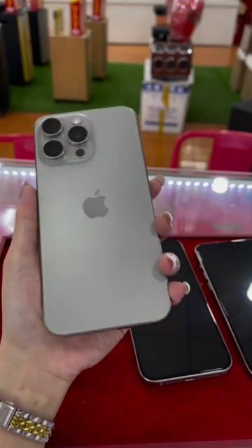 Apple iPhone 15 Pro Max Titan LL/A. Mua bán Điện thoại tại Thành phố Dĩ An Bình Dương được đăng bởi Thuý Vy hình 1