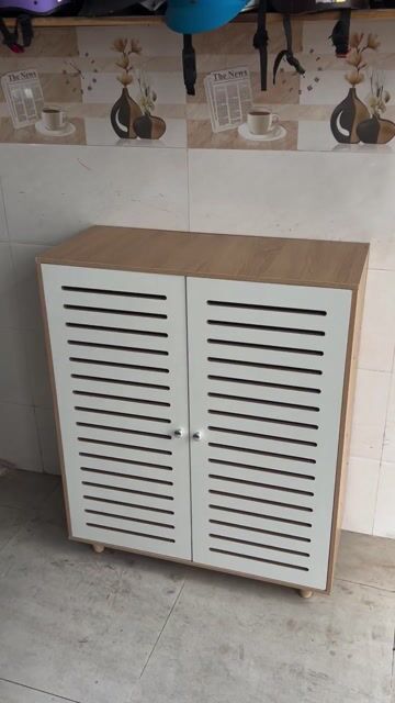 Tủ giày dép gỗ vân gỗ trắng. Mua bán Tủ, kệ gia đình tại Quận 4 Tp Hồ Chí Minh được đăng bởi NỘI THẤT VĂN PHÒNG  hình 1