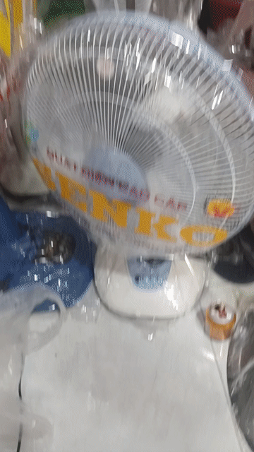 Quạt đứng Senko Trắng xanh. Mua bán Quạt tại Thành phố Dĩ An Bình Dương được đăng bởi Mỹ hình 1