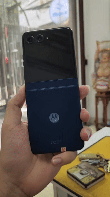 Motorola Razr 60 5G | 2025 | 24Gb+ 256Gb |Lưng sần. Mua bán Điện thoại tại Quận Ba Đình Hà Nội được đăng bởi Zinmobile104daotan hình 1