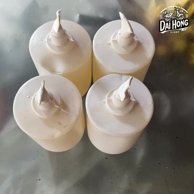 Nước châm bình ắc quy xe máy. Mua bán Phụ tùng xe tại Quận Gò Vấp Tp Hồ Chí Minh được đăng bởi Đại Hồng hình 1