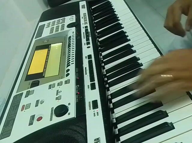 Đàn Organ Yamaha PSR-640 Đen, Trắng. Mua bán Nhạc cụ tại Quận Ninh Kiều Cần Thơ được đăng bởi Trung hình 1