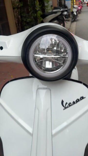 VESPA DK TRẮNG ĐỦ BIỂN SỐ GIẤY TỜ đời cao. Mua bán Xe điện tại Quận Cầu Giấy Hà Nội được đăng bởi XE ĐIỆN HẢI VÂN hình 1