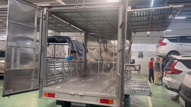 Suzuki Carry Pro Thùng cánh dơi 2025 giảm mạnh. Mua bán Xe tải, xe ben tại Quận 10 Tp Hồ Chí Minh được đăng bởi Sơn 2 hình 1