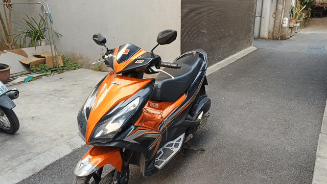 Honda Air Blade 2014 Cam đen 30000 km. Mua bán Xe máy tại Huyện Gia Lâm Hà Nội được đăng bởi Đức hình 1