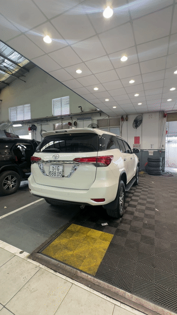 Toyota Fortuner 2.7AT 2018, xe gia đình, 1 chủ. Mua bán Ô tô tại Quận Tân Phú Tp Hồ Chí Minh được đăng bởi Thành Nam Toyota  hình 1