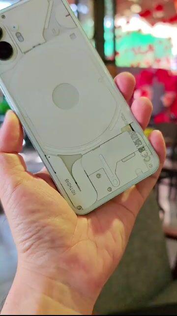 Nothing phone 2. như mới. sạc 6 lần.. Mua bán Điện thoại tại Quận Cái Răng Cần Thơ được đăng bởi Kim Phú hình 1