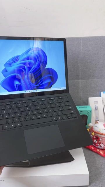 Microsoft Surface Laptop 3 Nhập Khẩu Mỹ | Tặng Sạc. Mua bán Laptop tại Quận Thanh Xuân Hà Nội được đăng bởi Em Vũ PlayMobile hình 1