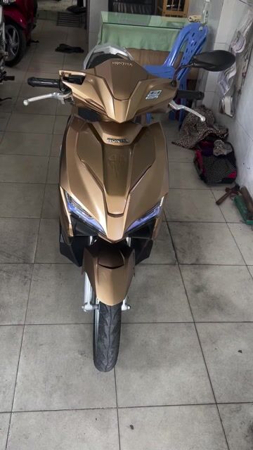Honda Air Blade Vàng đồng 2016 rất đẹp !. Mua bán Xe máy tại Thành phố Biên Hòa Đồng Nai được đăng bởi cửa hàng xe máy Anh Tuấn hình 1