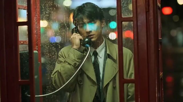 Wong Kar-wai Style Melancholy Phone Booth Scene