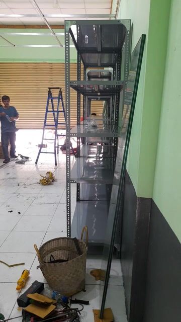 Kệ sắt V lỗ 5tầng . Mua bán Tủ, kệ gia đình tại Thành phố Biên Hòa Đồng Nai được đăng bởi Thu Hoàng hình 1
