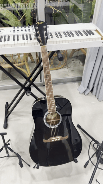 Đàn guitar acoustic Fender Đen. Mua bán Nhạc cụ tại Quận 7 Tp Hồ Chí Minh được đăng bởi Vĩ hình 1