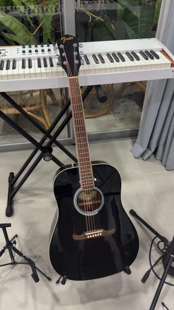 Đàn guitar acoustic Fender Đen. Mua bán Nhạc cụ tại Quận 7 Tp Hồ Chí Minh được đăng bởi Vĩ hình 1