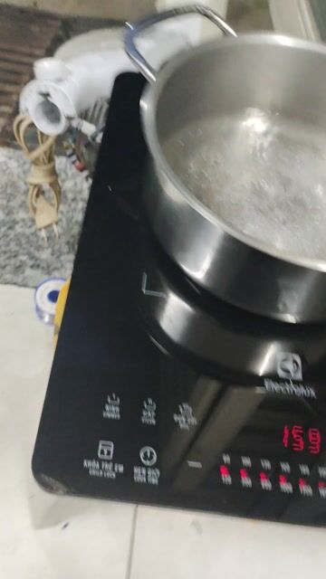 Bếp từ Electrolux ETD42SKA Đen. Mua bán Bếp, lò, đồ điện nhà bếp tại Quận Bình Tân Tp Hồ Chí Minh được đăng bởi Điên tư Phuc An  hình 1