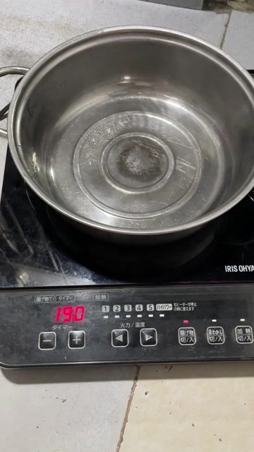 Bếp từ Nhật điện 100V Sài ok IRIS OHYAMA IHK-W1-B. Mua bán Bếp, lò, đồ điện nhà bếp tại Quận 12 Tp Hồ Chí Minh được đăng bởi mua bán đồ cũ hình 1