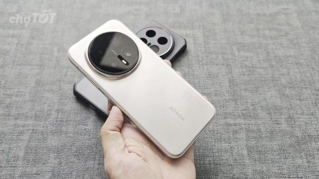 Honor Magic8 Pro QT HK 512GB Vàng Có Nhận Giao Luu. Mua bán Điện thoại tại Quận 3 Tp Hồ Chí Minh được đăng bởi Minh Anh hình 1