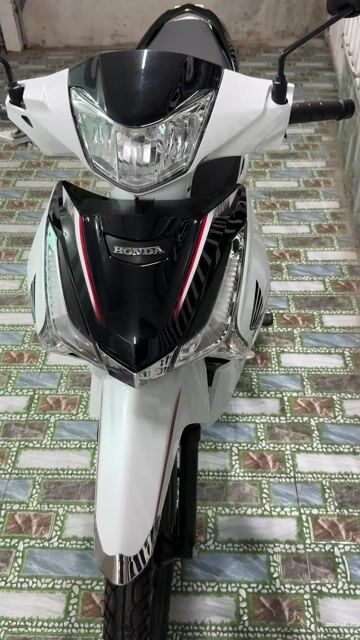 Honda Future 2025 700 km Trắng. Mua bán Xe máy tại Huyện Bến Lức Long An được đăng bởi Xe Máy Trung Toán hình 1