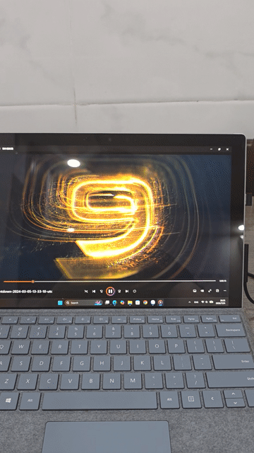 Microsoft Surface 7Pro Xám. Mua bán Máy tính bảng tại Quận Cầu Giấy Hà Nội được đăng bởi Tuấn anh hình 1