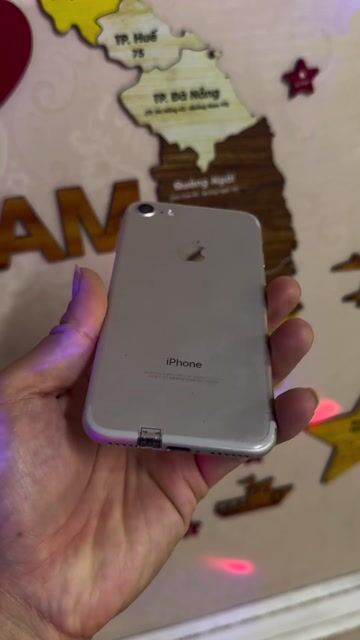 iPhone 7 32GB Bạc Zin đủ chức năng. Mua bán Điện thoại tại Quận Long Biên Hà Nội được đăng bởi ADAYROI ĐIỆN THOẠI RUBY  hình 1