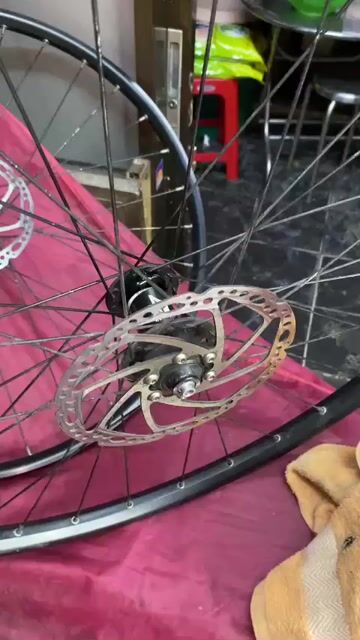 Bánh xe đạp SRAM X7 Đen  90%. Mua bán Phụ tùng xe tại Quận Phú Nhuận Tp Hồ Chí Minh được đăng bởi Anh Ba hình 1