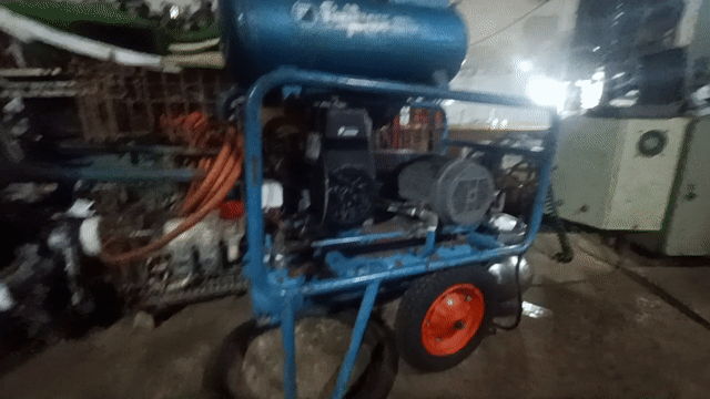 Máy nén khí màu Xanh dương. Mua bán Đồ chuyên dụng, Giống nuôi trồng tại Huyện Hớn Quản Bình Phước được đăng bởi Trần ly thanh dai nam hình 1