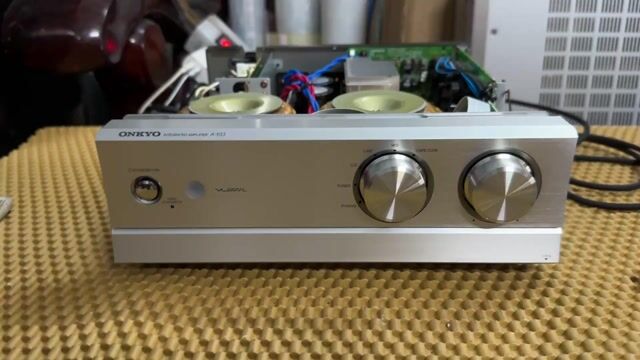 Amply Onkyo A-933 Bạc. Mua bán Tivi, Âm thanh tại Quận Bình Tân Tp Hồ Chí Minh được đăng bởi Thành Chung Audio hình 1