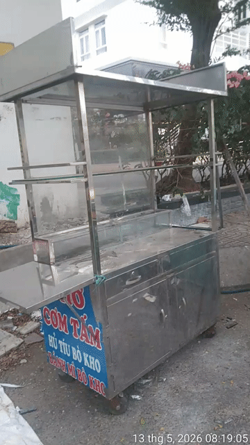 mình cần bán gấp xe hữu tíu inox 304 xe mới 90%. Mua bán Phương tiện khác tại Quận 7 Tp Hồ Chí Minh được đăng bởi Hồng Phúc hình 1