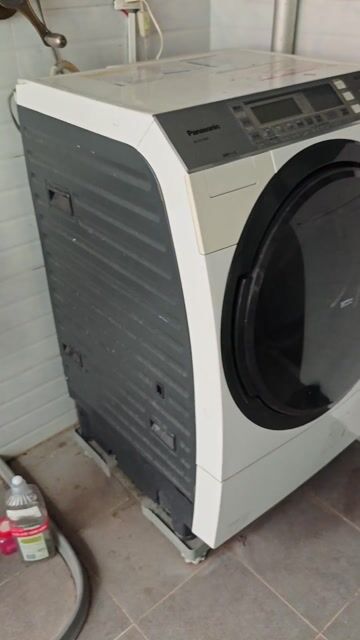 Máy giặt sấy Panasonic NA-VX7300R 10kg. Mua bán Máy giặt tại Quận Cầu Giấy Hà Nội được đăng bởi Quoc Bao hình 1