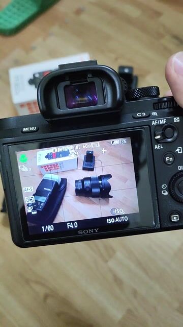 Máy ảnh Sony A72 và 2 lens FE28-60mm + FE 85mm1.8. Mua bán Máy ảnh, Máy quay tại Quận Hoàng Mai Hà Nội được đăng bởi Long Nguyễn hình 1